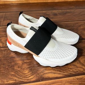 Sorel Women’s Kinetic Impact II Strap Size: 9